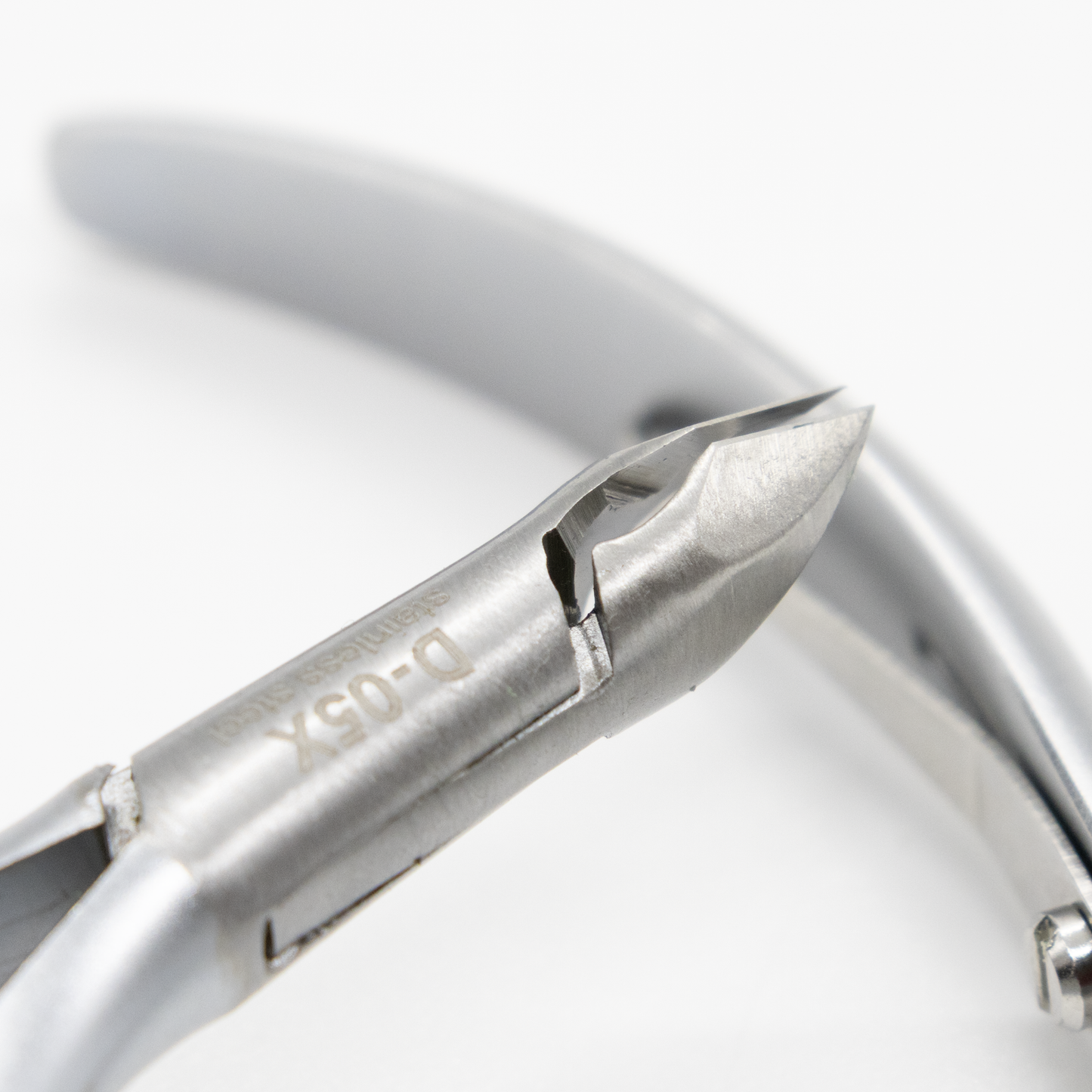 Queen Nail Cuticle Nipper D05X (Stainless Steel)